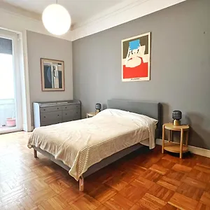 https://la-dolce-vita-piazza-vetra.it-lombardy.com